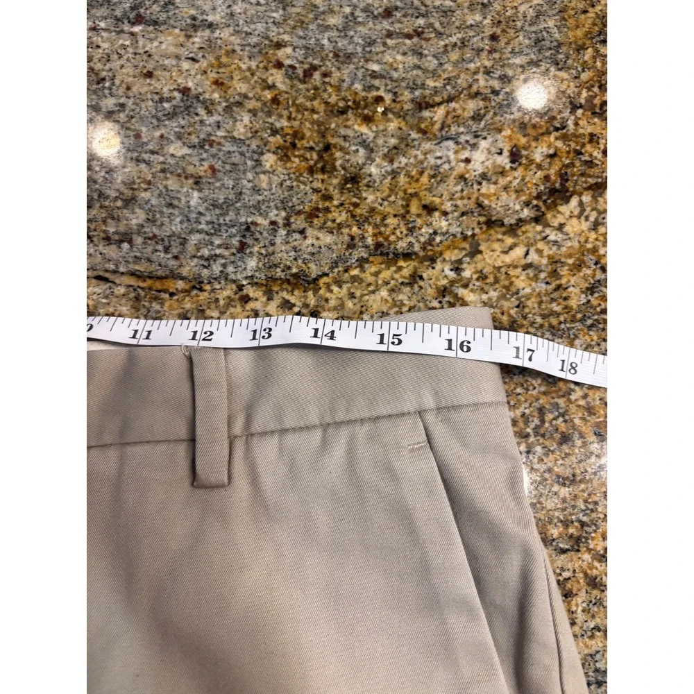 Banana Republic Dawson Chinos Mens 33/32 Khaki Tan‎ Straight Leg Cotton Pants
